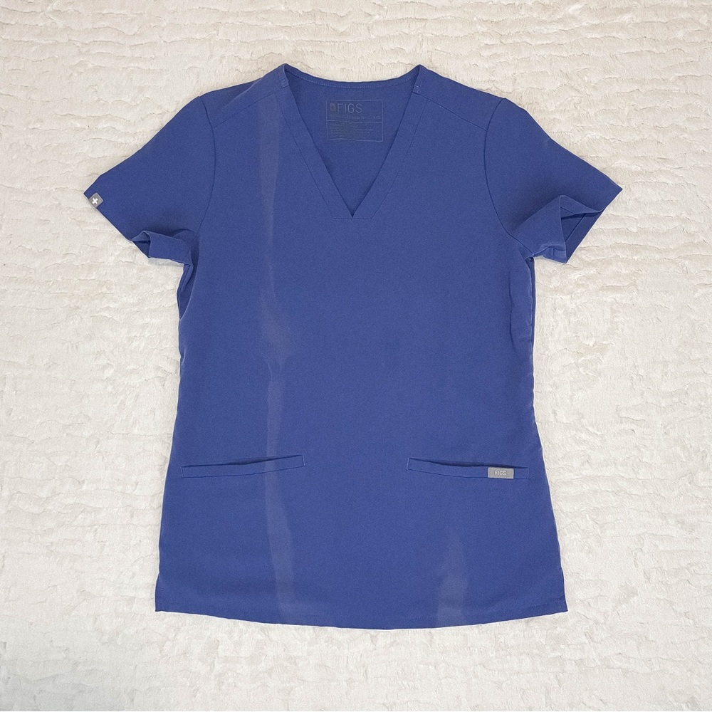 FIGS Denim Casma 3-Pocket Scrub Top